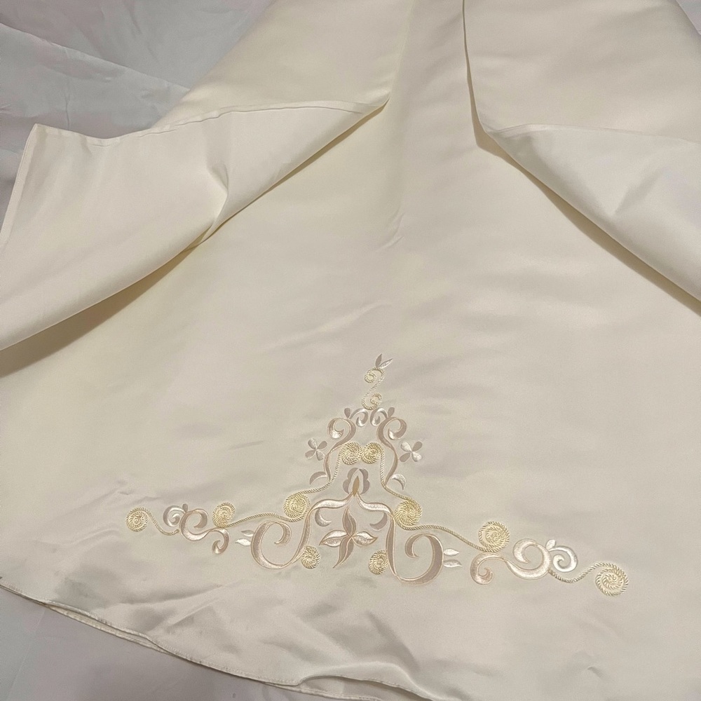 Beautiful David’s Bridals-Ivory Dress-Girl’s Size 12-Preowned-Good Condition - Picture 8 of 15